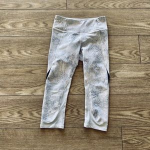 Calia White and Grey Mesh crop Leggings